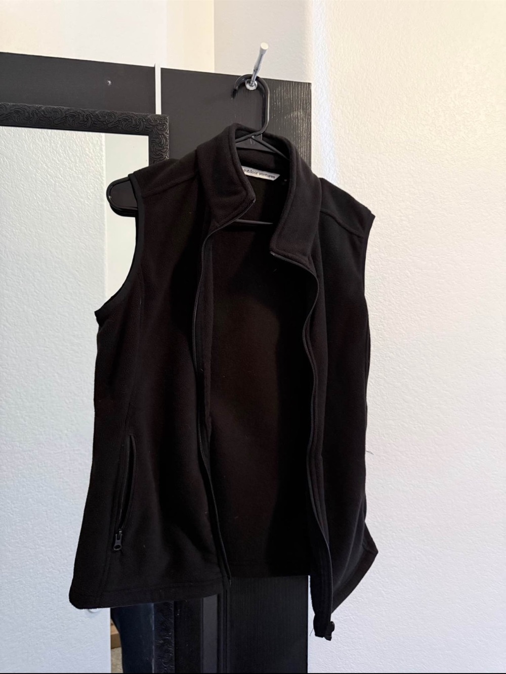 Black Fleece Vest